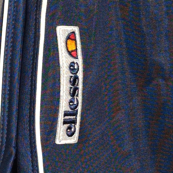 Vintage 1980s Ellesse Women's Blue Shorts 11.5 In - Picture 3 of 7